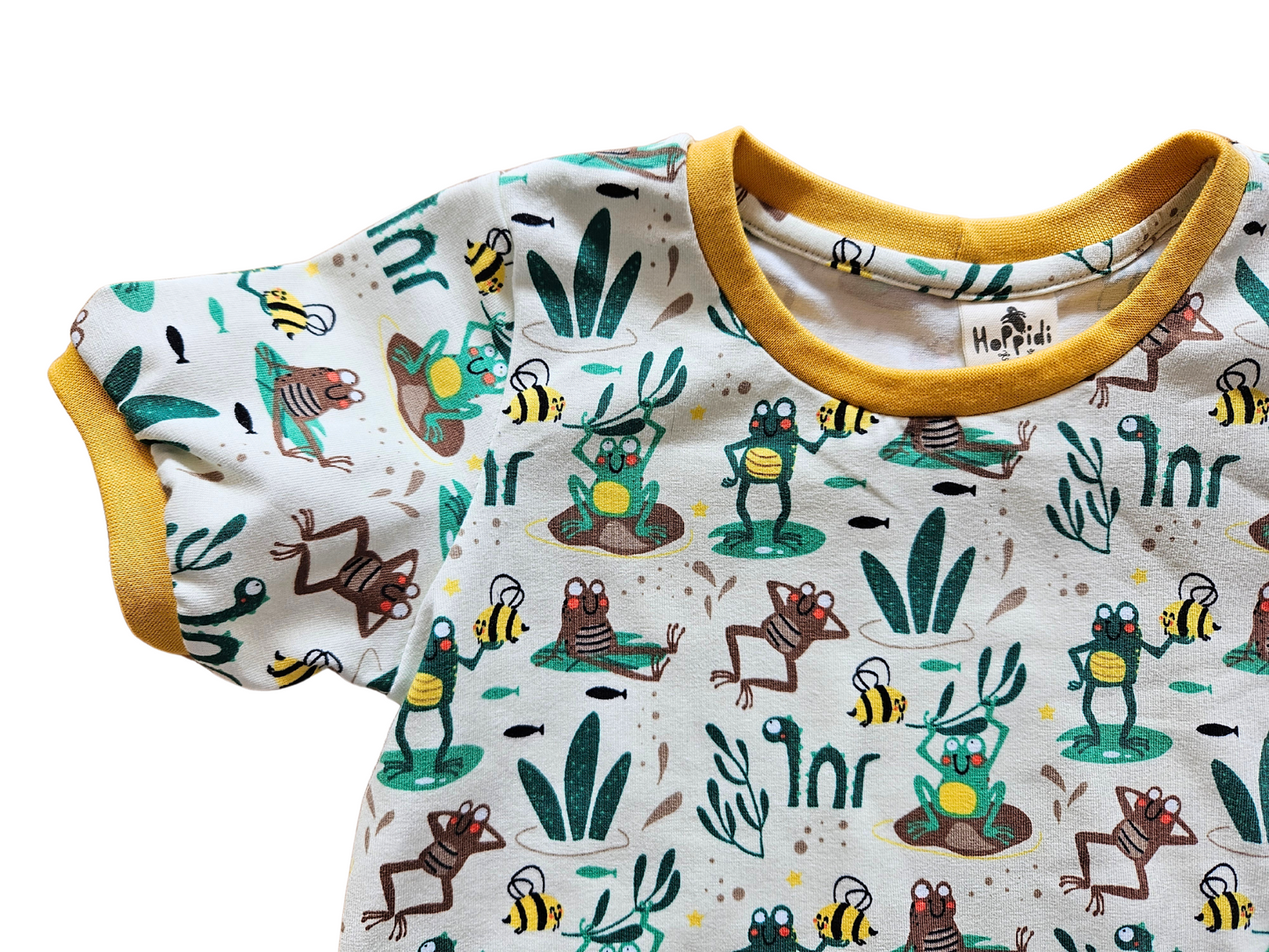 Froggies pond theme ringer t-shirt