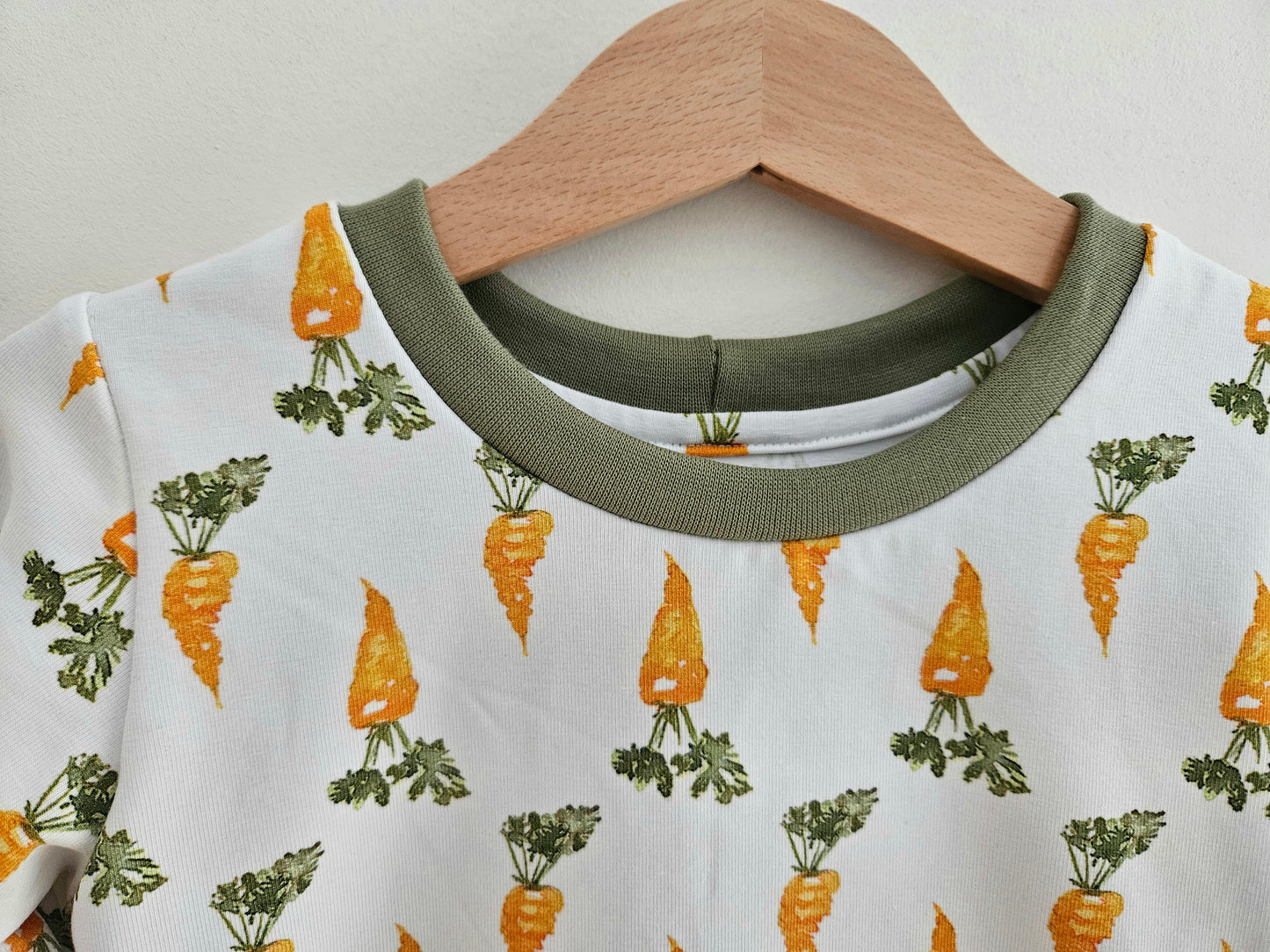 Carrots crew neck sweatshirt