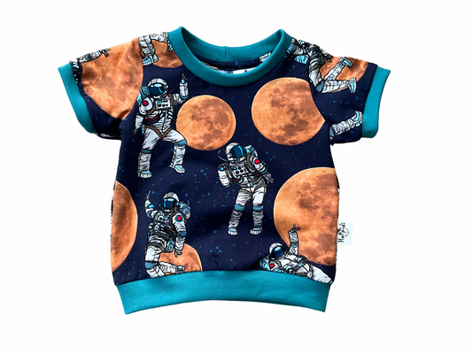 To the moon Ringer T-Shirt