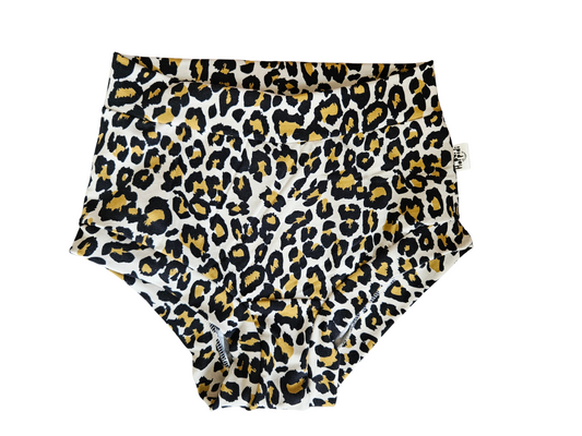 High waisted women's brief underwear with leopard spots pattern 