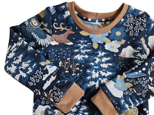 Kids size 3-4 years READY TO SHIP magic winter crew neck sweatshirt
