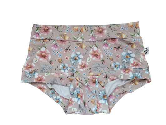 Underwear with muscat flower pattern