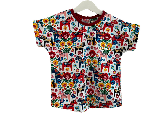 Dala horses Classic or Slouchy T-shirt